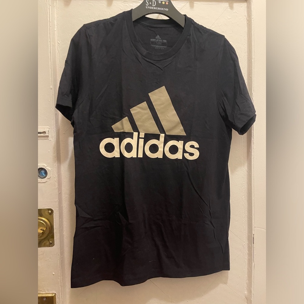 Adidas Men Badge of Sport tee
